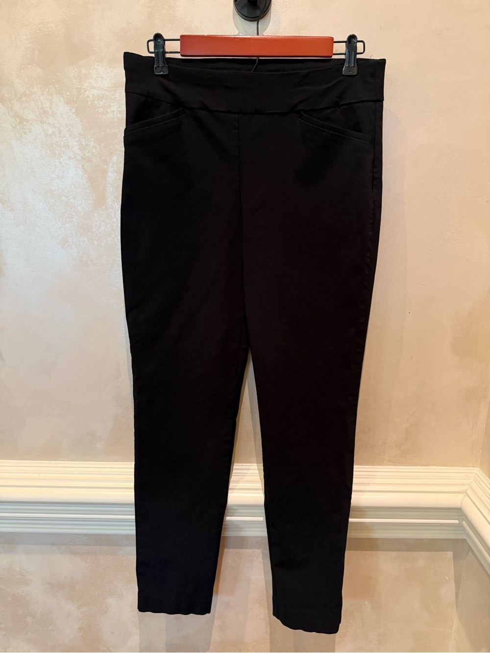 Chico's Black Slim Pull-On Pants